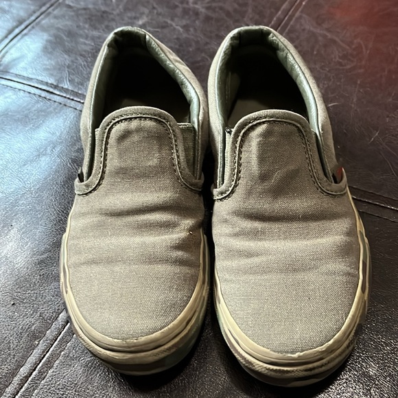 Kids Olive green camoflage Vans Classic Slip-On - Picture 2 of 4